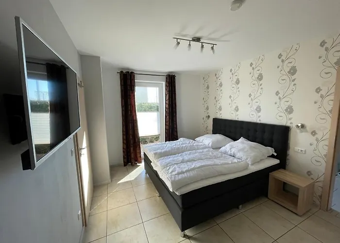 Wohnung Buskam mit Terrasse